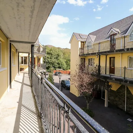 2 Garnish Court Apartment Glengarriff